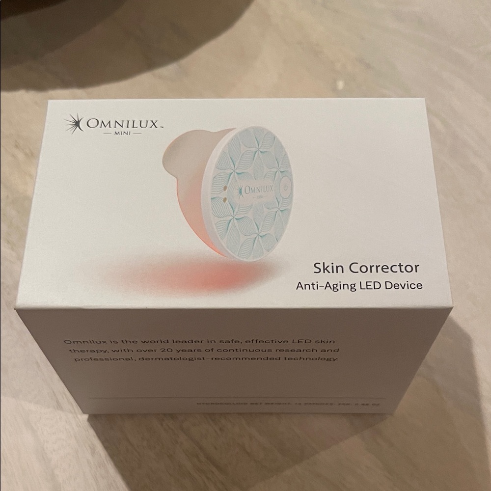 Mini Skin Corrector LED Device - White